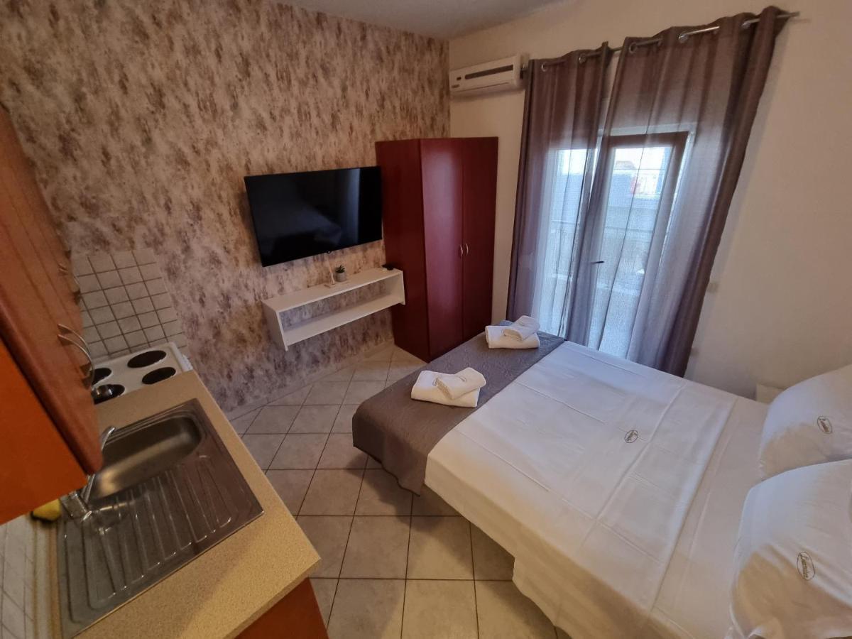 Premium Suites Ofrínio Kültér fotó