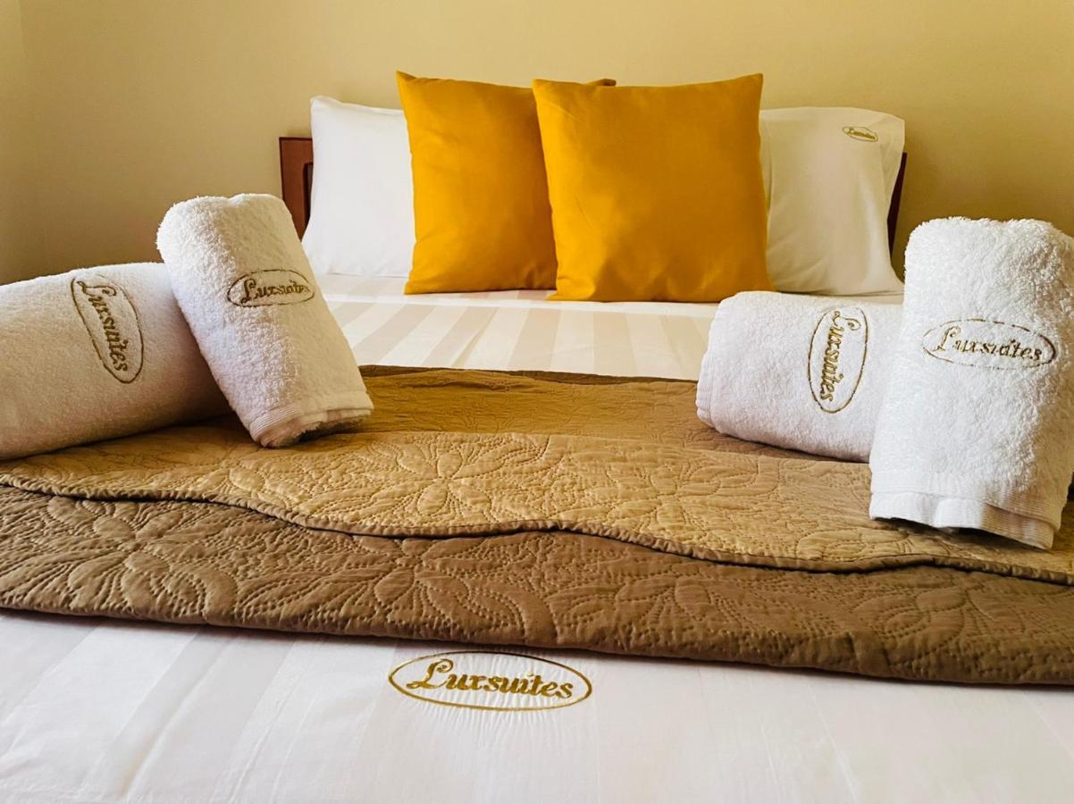 Premium Suites Ofrínio Kültér fotó