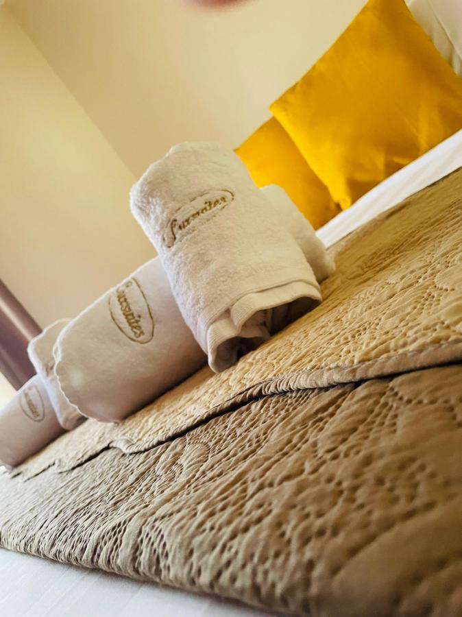 Premium Suites Ofrínio Kültér fotó