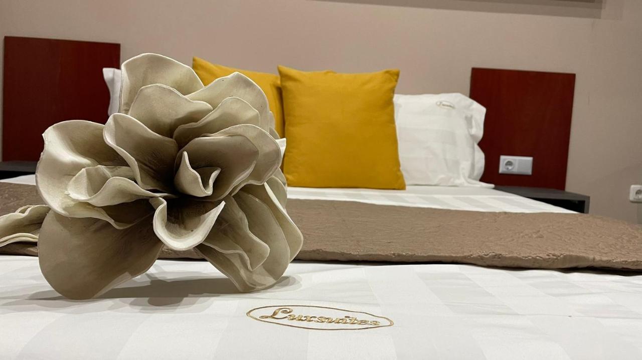 Premium Suites Ofrínio Kültér fotó