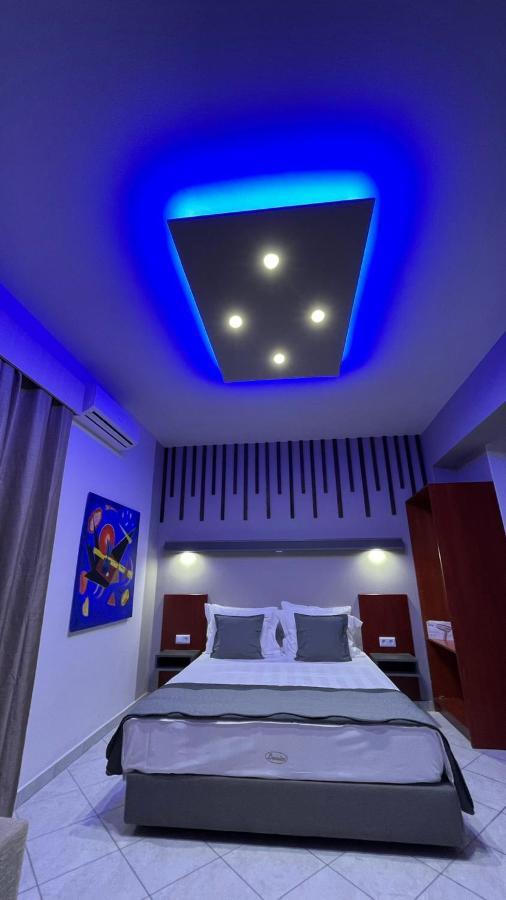 Premium Suites Ofrínio Kültér fotó