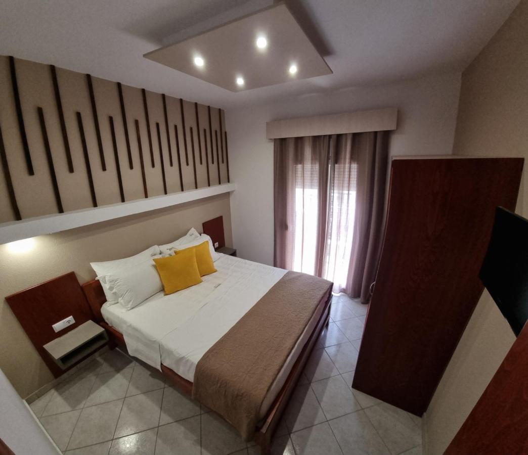 Premium Suites Ofrínio Kültér fotó