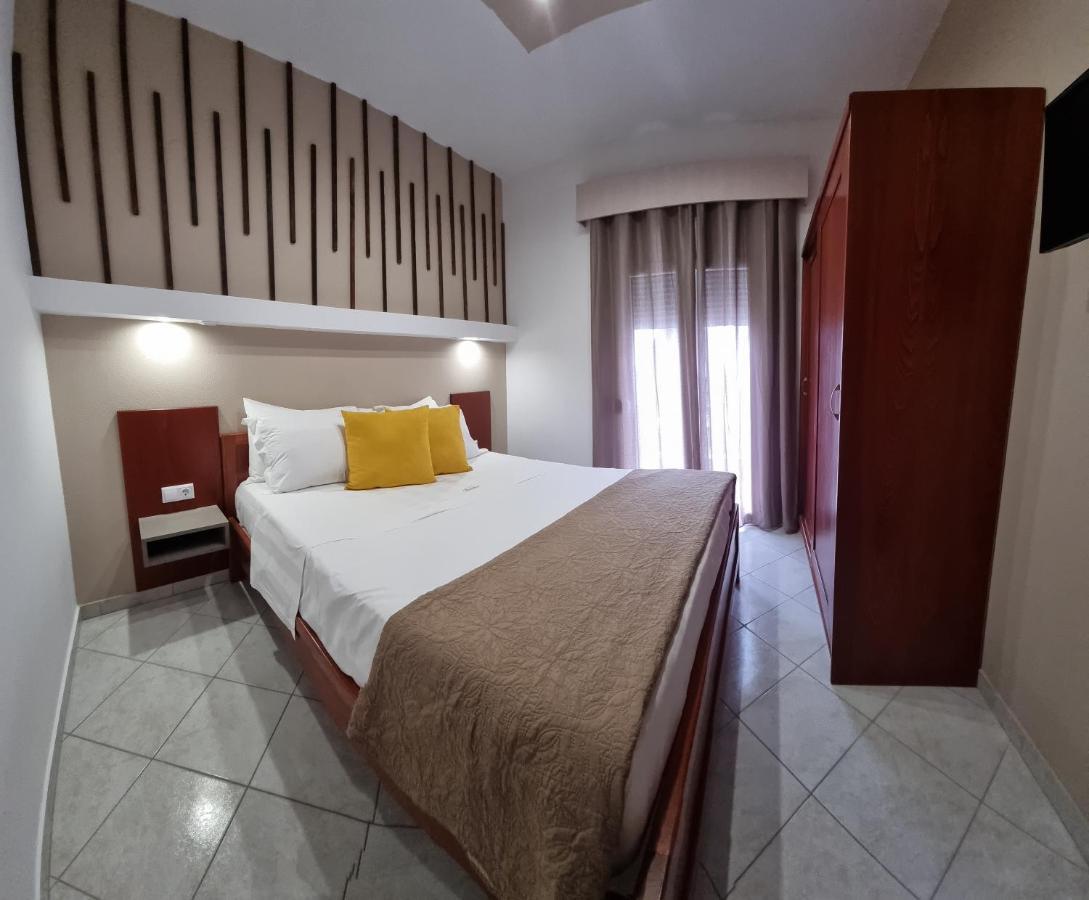 Premium Suites Ofrínio Kültér fotó