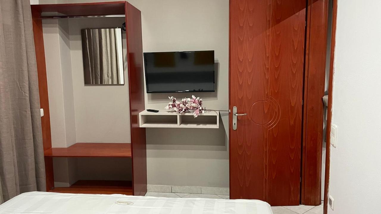 Premium Suites Ofrínio Kültér fotó